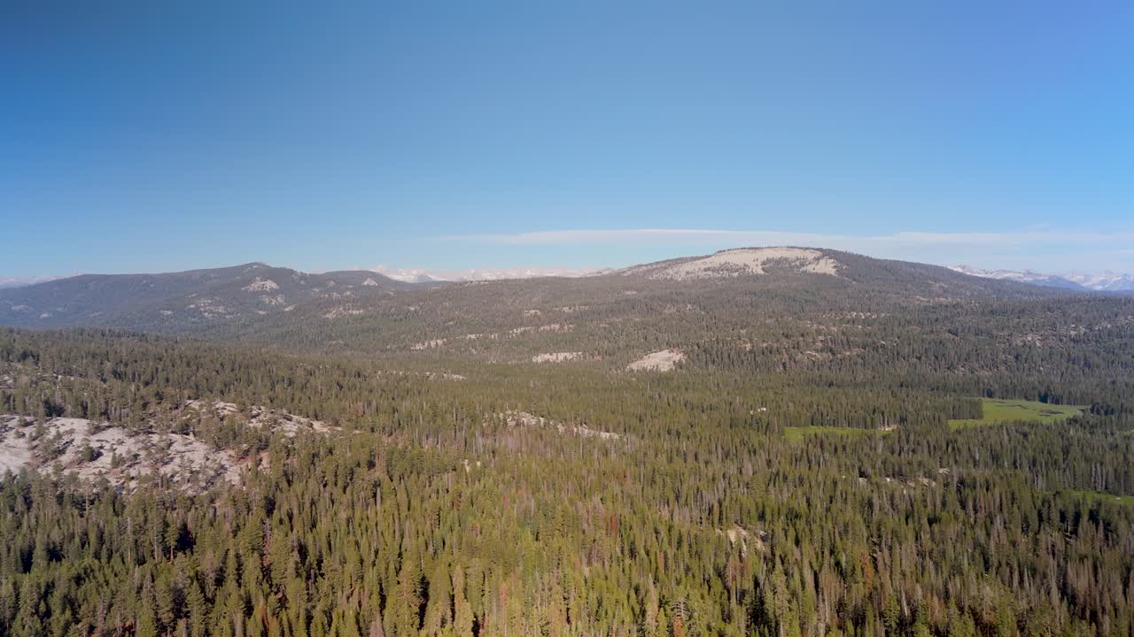 Mountains And Forests In Sequoia National Park In California - Drone Shot