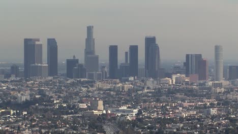 View-on-downtown-Los-Angeles-in-the-evening