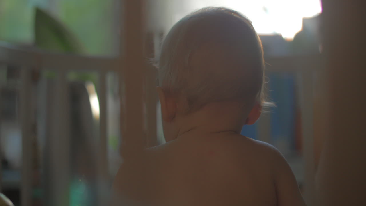 놀고 있는 아기 소녀들의 배경