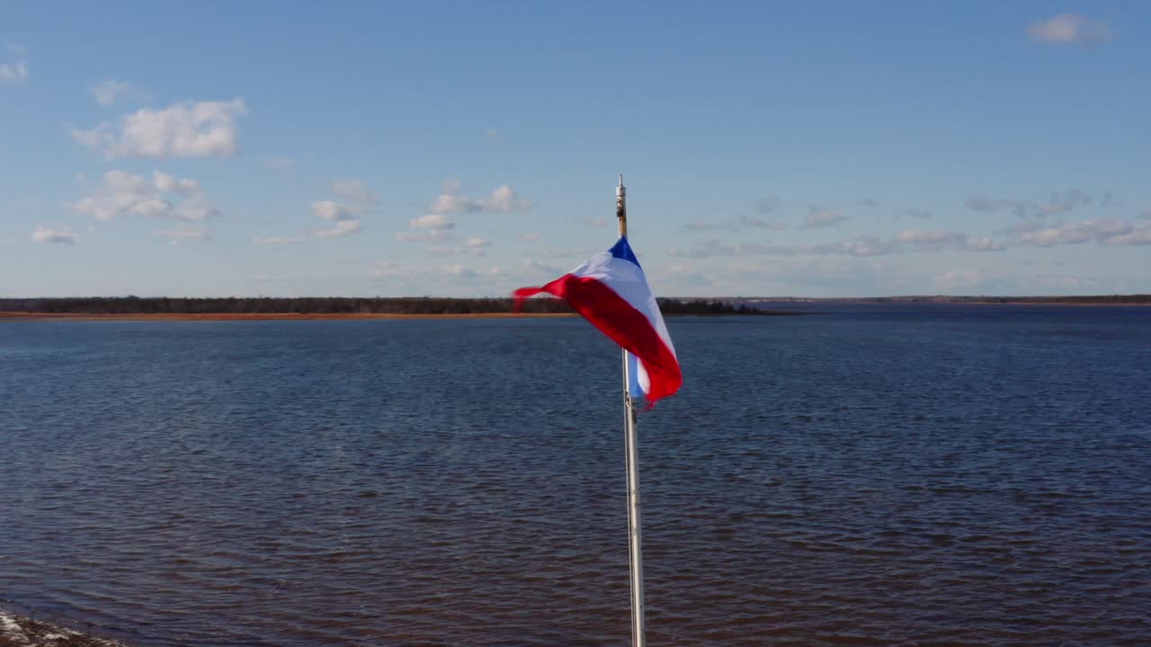 acadian flag acadie canada francis 주위를 비행하는 공중 드론 샷