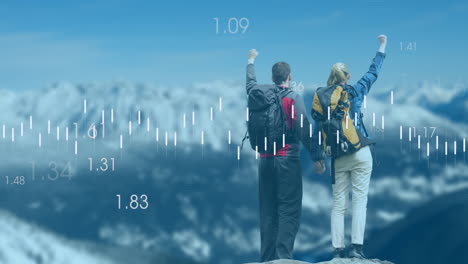 animación del procesamiento de datos sobre una pareja caucásica levantando las manos en las montañas