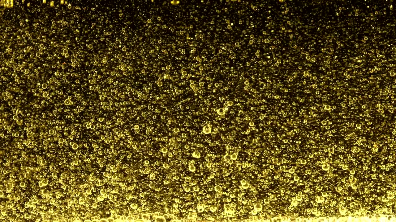 bolhas em mistura de óleo vegetal e água