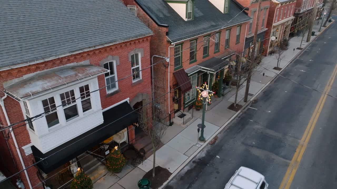 Decorazione a stella su un lampione stradale a Lititz, Pennsylvania