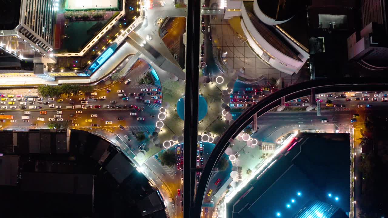 태국 방의 mbk에 있는 스카이워크의 공중 사진