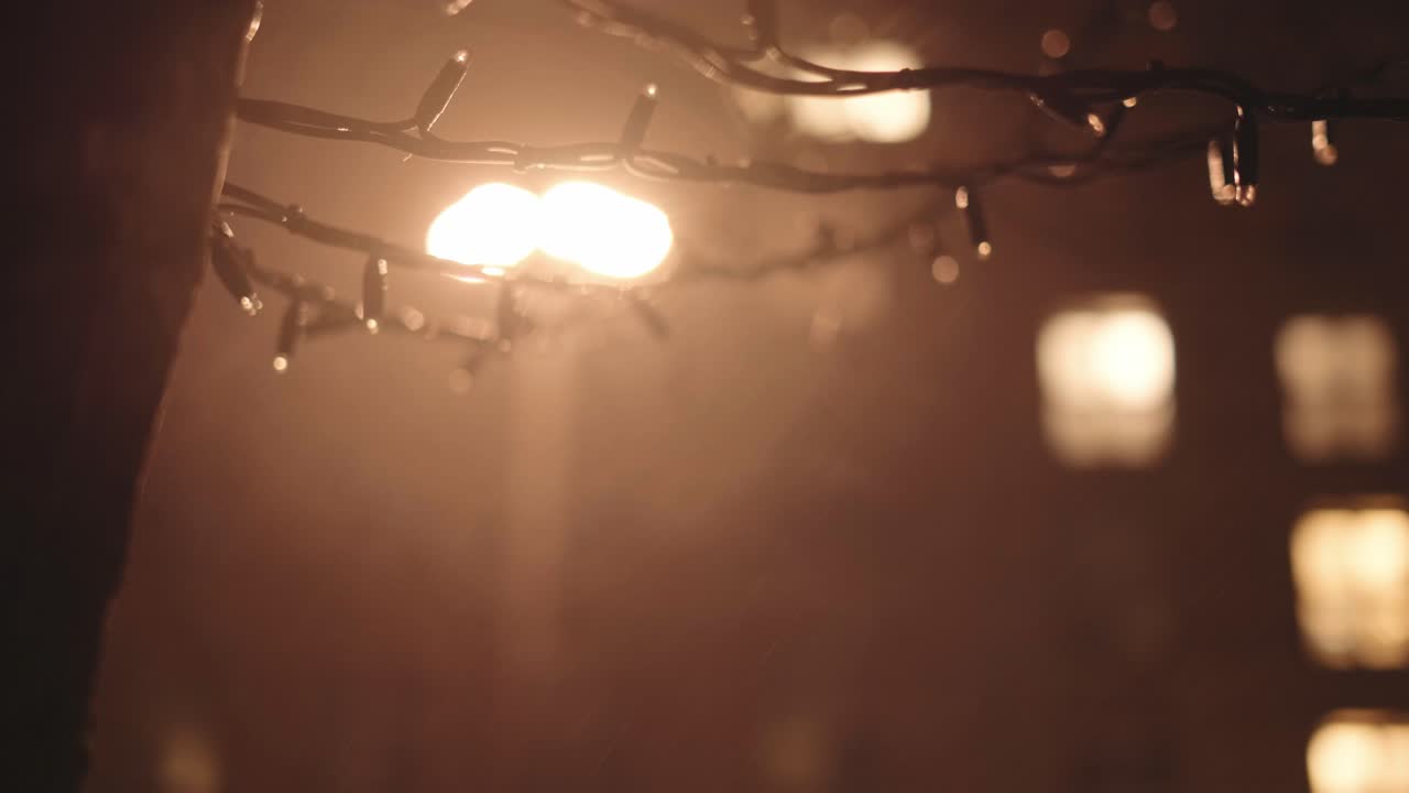 비오는 날 가벼운 끈