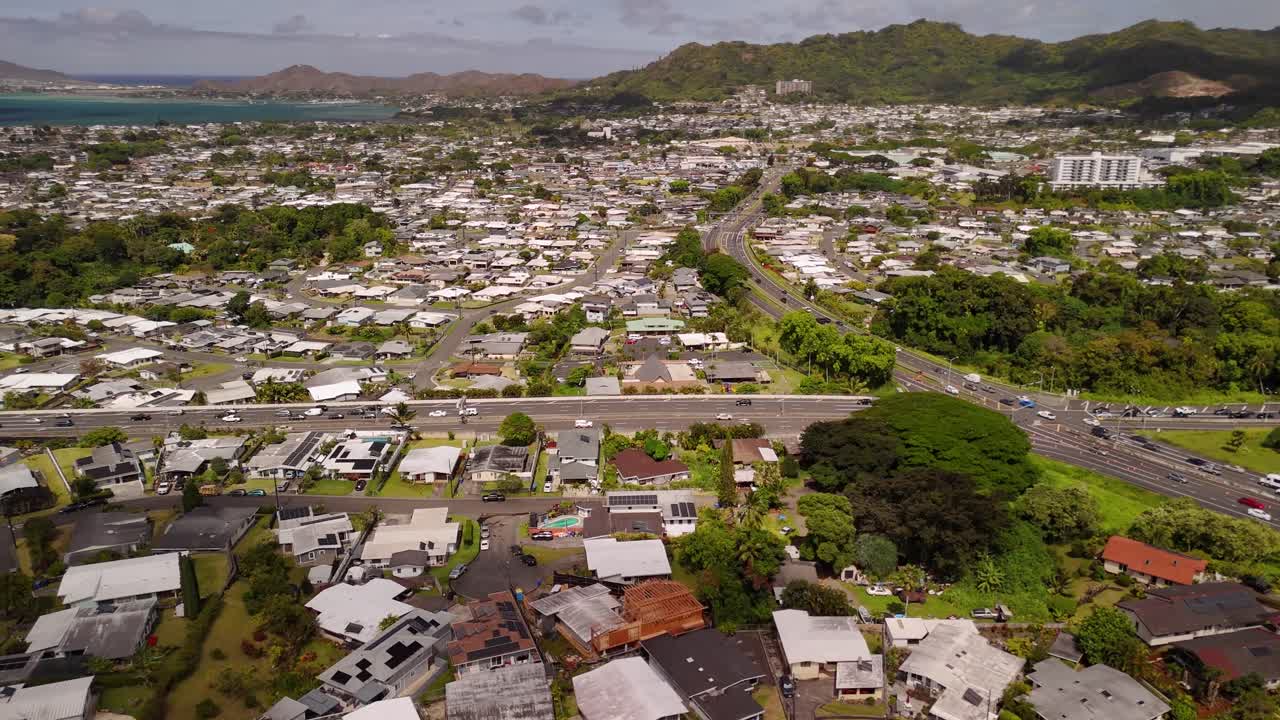 Khu dân cư ven biển Kaneohe Oahu Hawaii nhìn từ trên cao