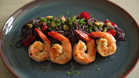 stir-fried black spaghetti with garlic and shrimps