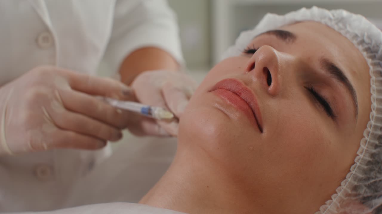 procedimiento de inyección facial