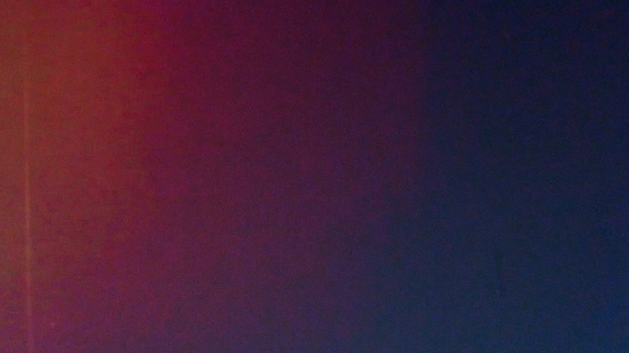 gráficos de video de 4k con rasguños de polvo que crean un aspecto de película vieja y efectos de fallo de vhs rotos