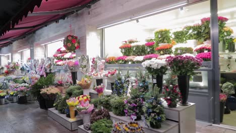 flower market display at night with nobody and various compositions