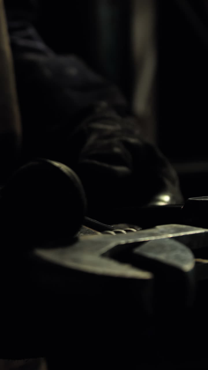 sección media de la llave de retención del soldador