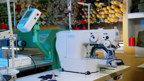 garment factory industrial embroidery machine