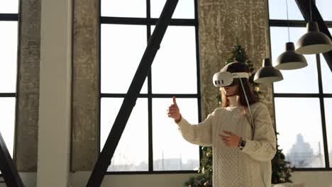 woman experiencing virtual reality at christmas