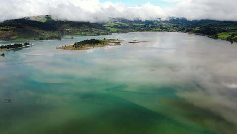 Peaceful-coastal-scenery-of-Warrington-Domain-,-New-Zealand