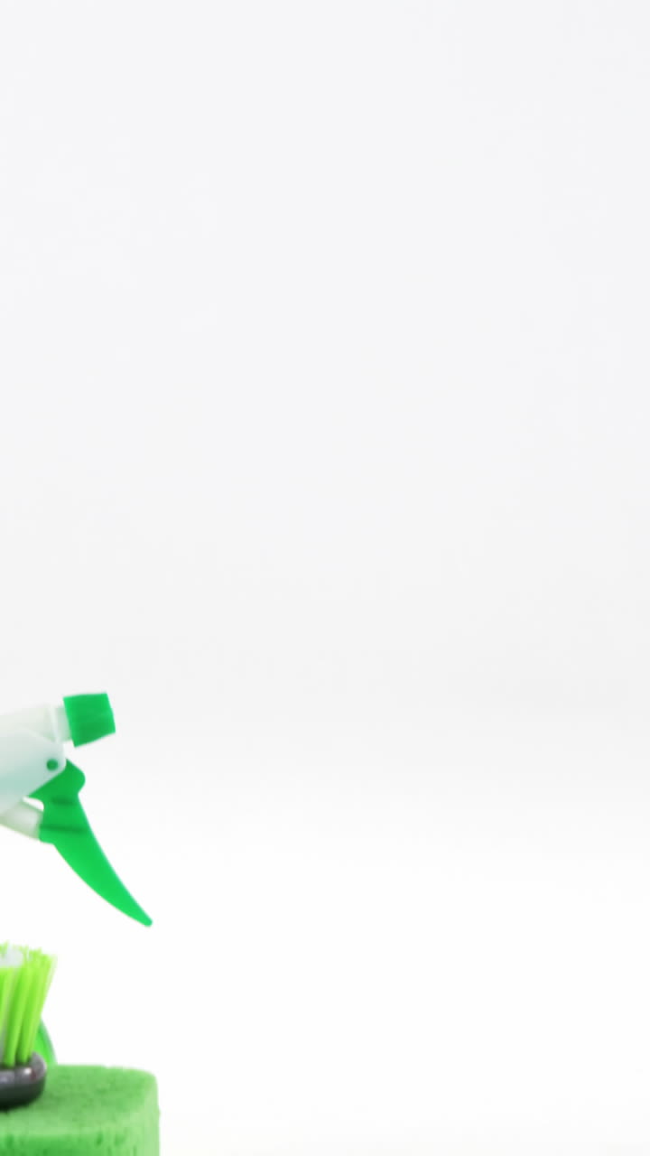 varios suministros de limpieza