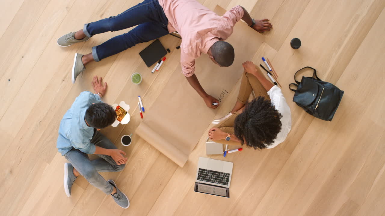 People planning, brainstorming