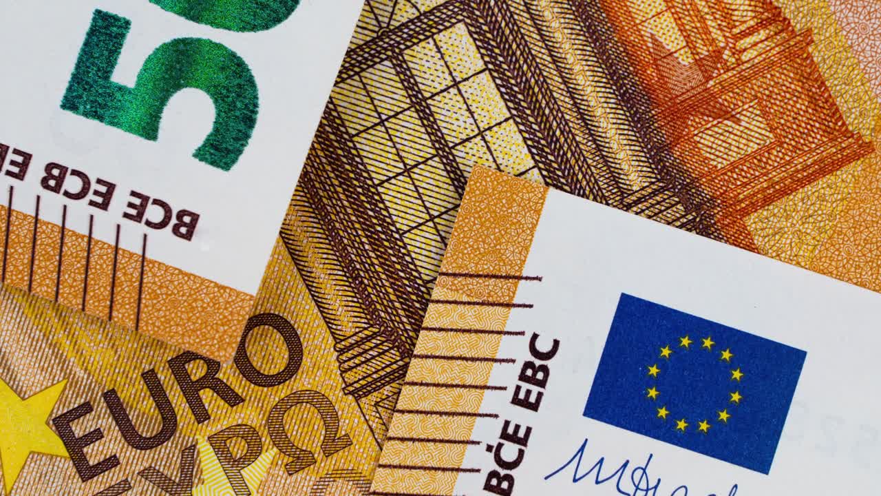 유로 화폐: 스 모션으로 된 지폐