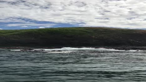 Little-islands-in-the-pacific-ocean-in-Costa-Rica