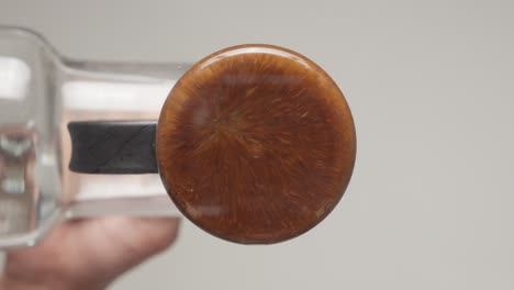 cabochon ovalado de resina marrón