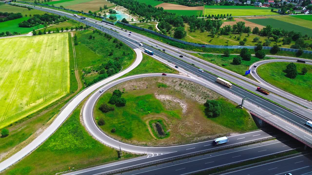 고속도로 시스템, 교통 인프라, 4k의 공중 뷰