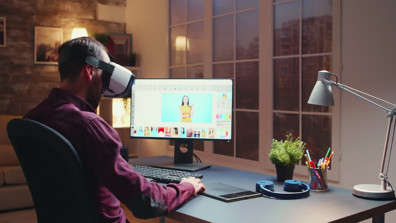 fotógrafo independiente que trabaja en fotos usando software de retoque moderno