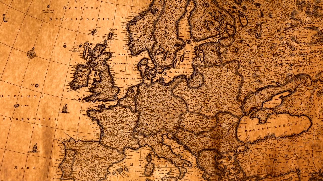 Antikt kort over Europa med ældet papirtekstur og detaljerede grænser.