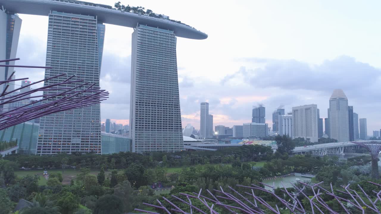 Marina Bay Sands, Singapur Silüeti Gün Doğumunda