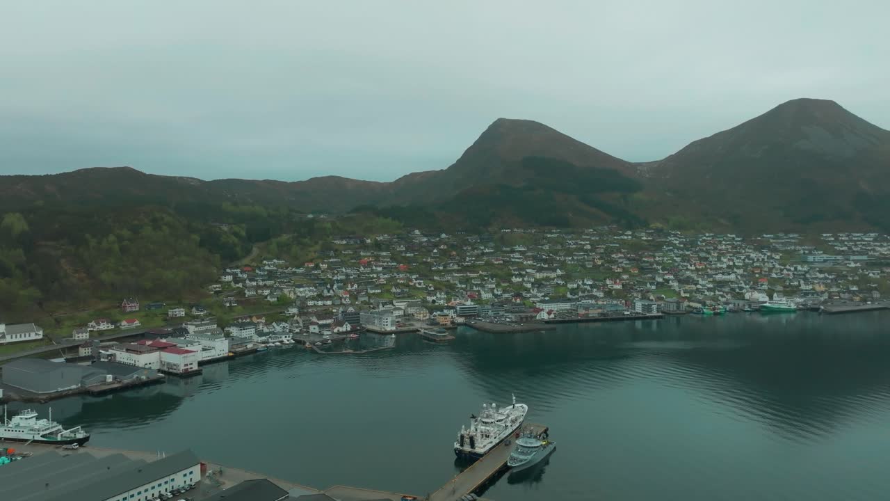 Måløy is located on the coast of Norway and was once a trading and hospitality spot