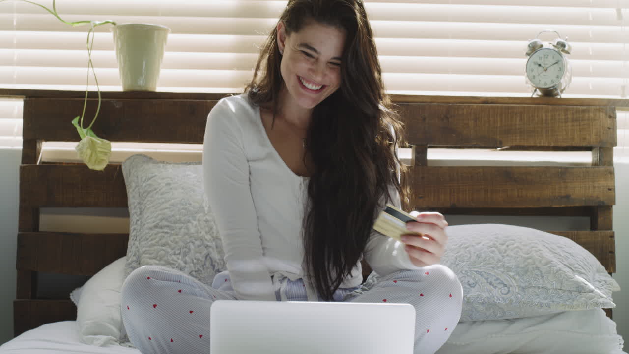 It's payday so I finally get to checkout my cart