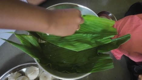 Zubereitung-Des-Modak-Rezepts-In-Indiens-Beliebtestem-Rezept,-Nahaufnahme