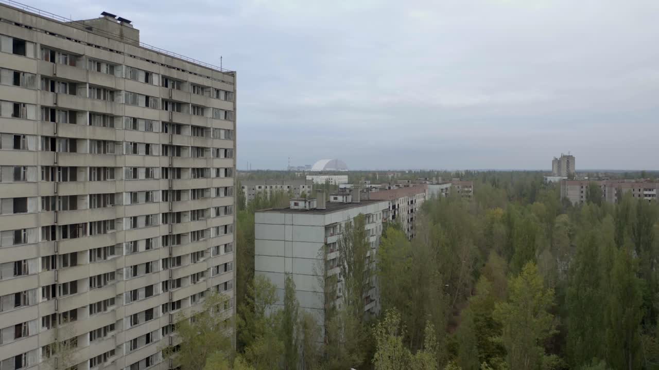 старые заброшенные здания припятского чернобыля - аэрофотосъемка