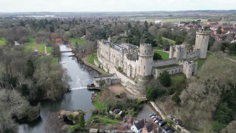 Castillo-De-Warwick-Warwickshire-Reino-Unido-Empuje-En-Drone,-Antena