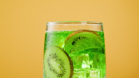 kiwi mint iced drink