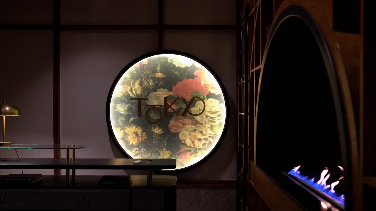 거실에서 조명과 함께 장식 된 표지판을 밀어, 클로즈업