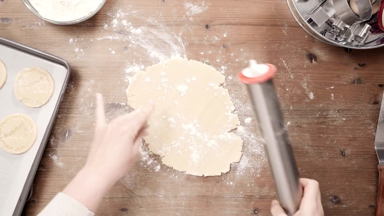 печь рождественские сахарные печенье для санта.