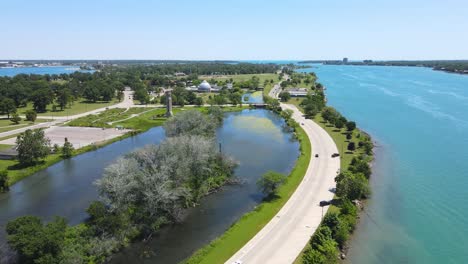 panoramic view of belle isle riverside drive on detroit river, in detroit michigan