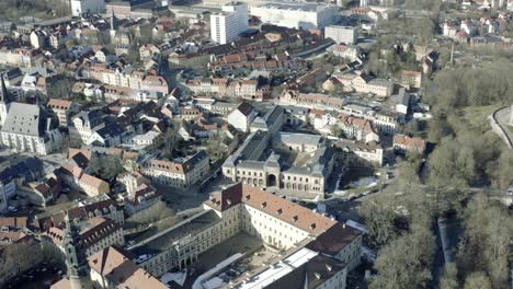 Imágenes-Aéreas-De-Drones-De-Weimar-En-Un-Soleado-Día-De-Primavera