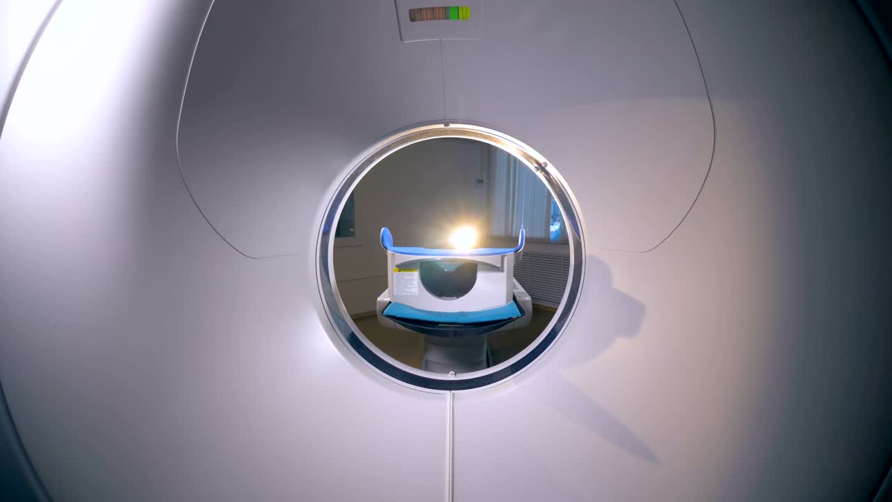 современное больничное оборудование. кт, мрт, томограф.
