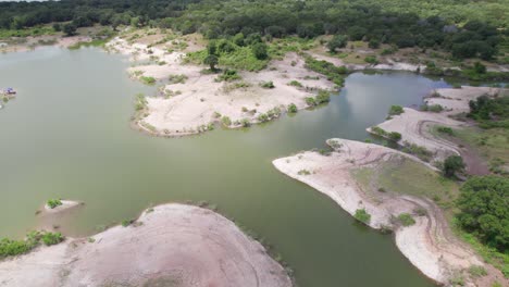 Aerial-footage-of-Steele-Creek-Park-on-Lake-Whitney