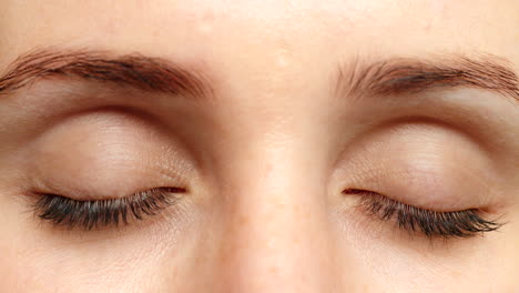 Maquillaje,-Pestañas-Y-Cejas-Con-La-Cara