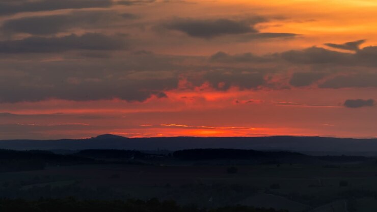 Sunset Timelapse, dramatic clouds, natural colorful amazing sky