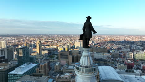 william penn statue at philly city hall