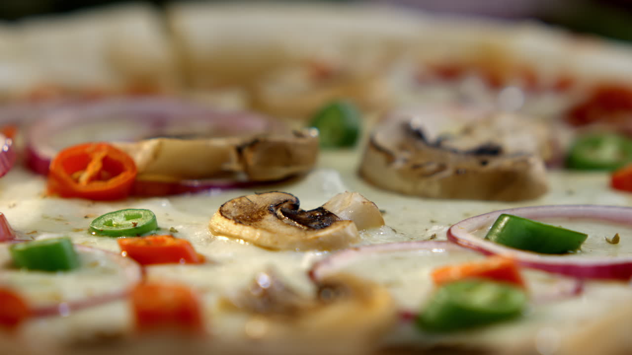 Mushroom and Pepper Pizza