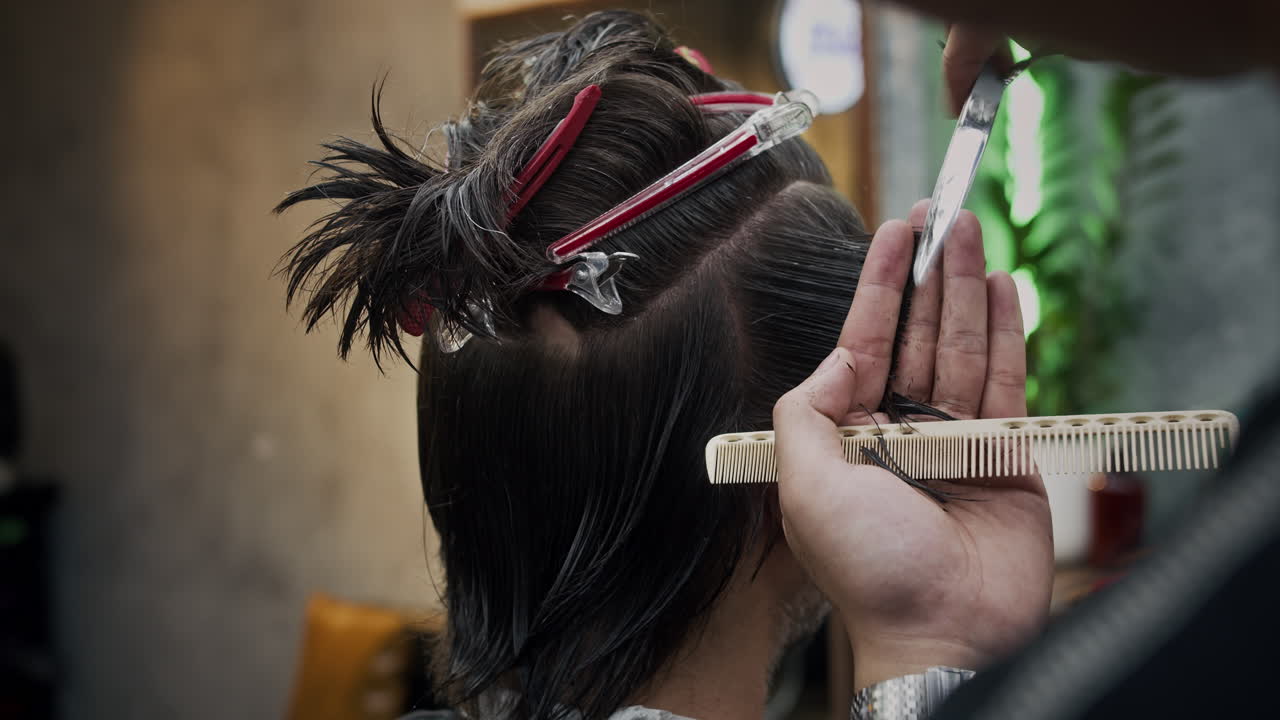 corte de pelo en curso