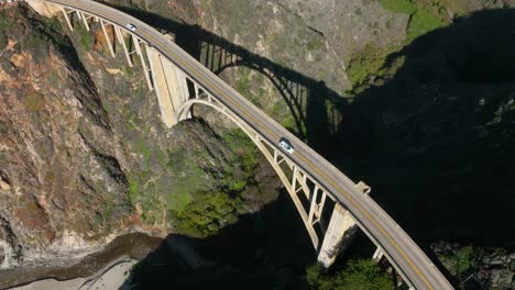 birds eye view cars on bixby bridge on highway 1, california