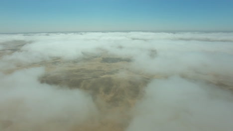ser como las nubes y elevarse por encima de todo