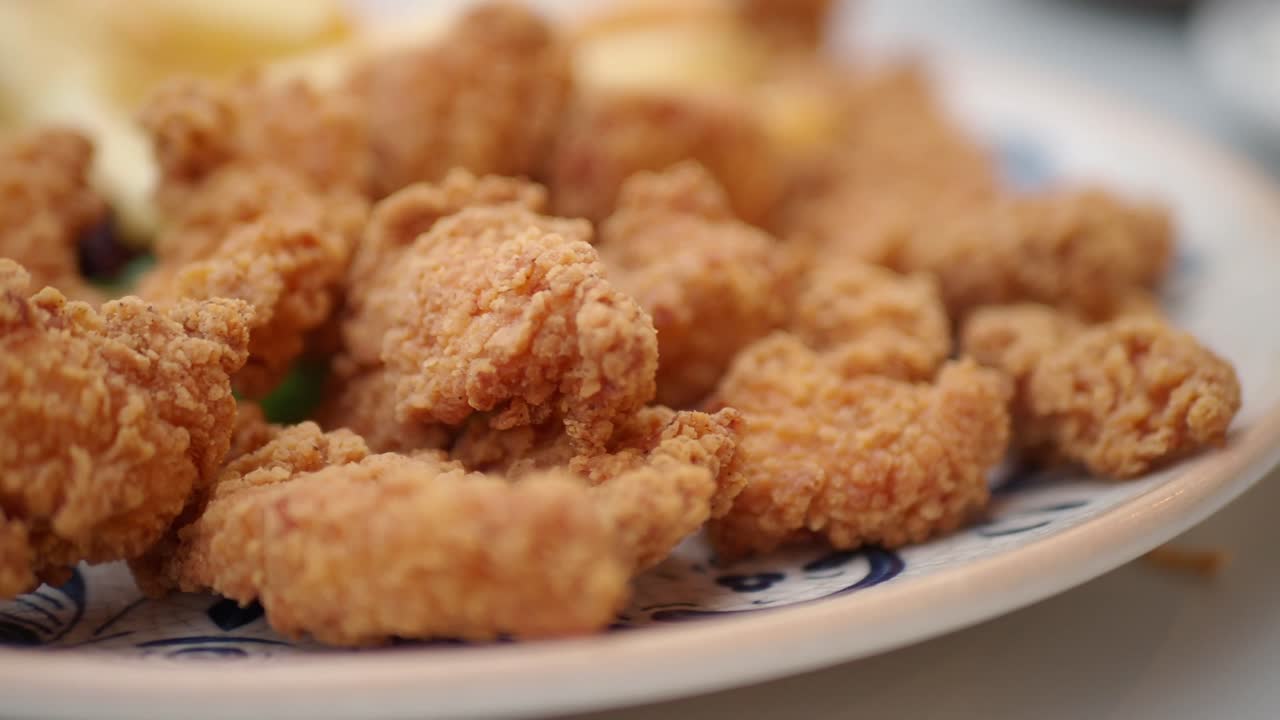 러드 와 감자 김 과 함께 김 어리