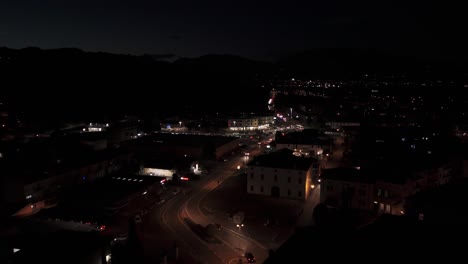 Ciudad-Malo-Por-La-Noche-En-La-Provincia-De-Vicenza,-Italia.