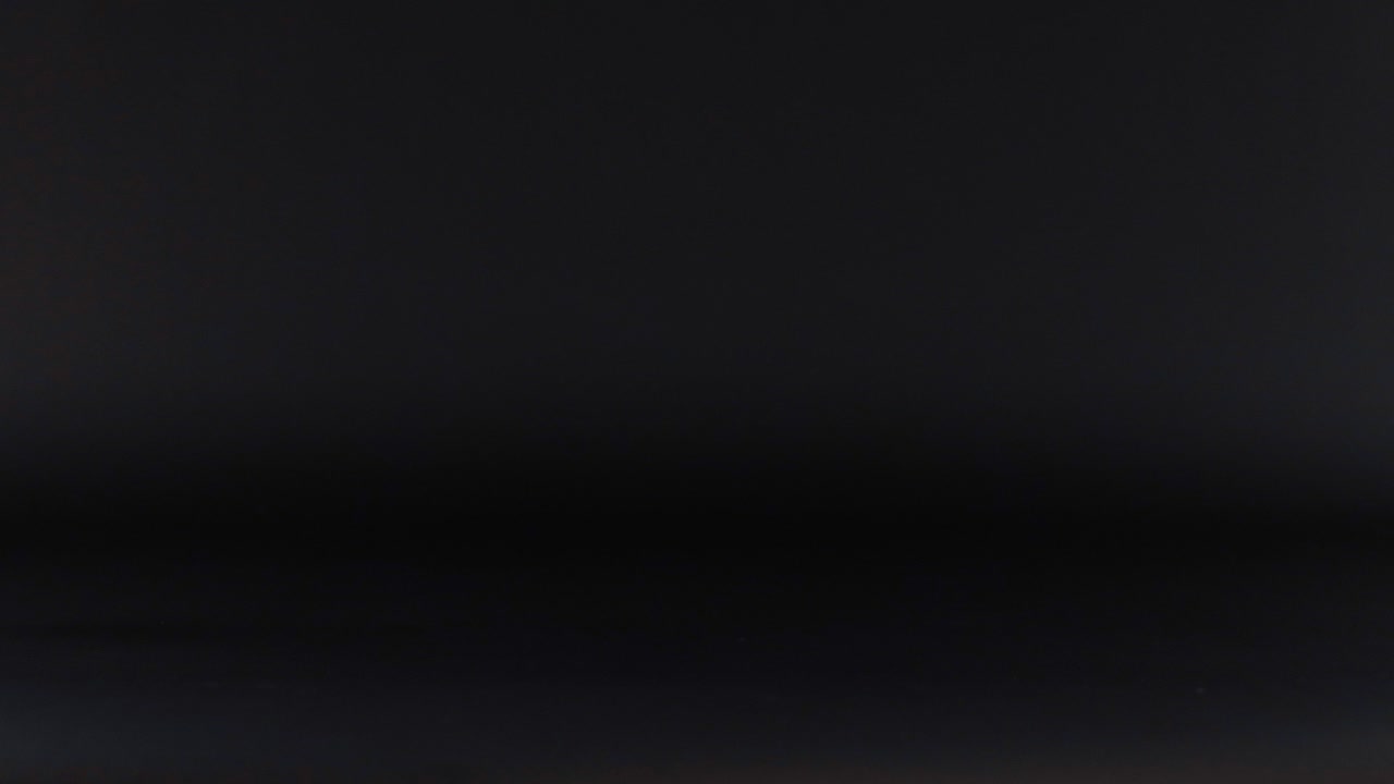 мяч для пинг-понг отскакивает на поверхности