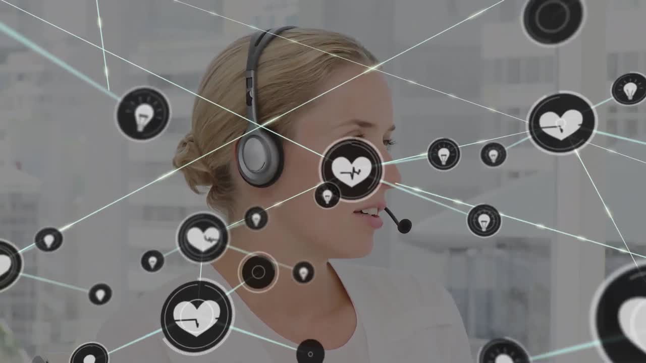 헤드 ⁇ 을 착용한 사업가 여성에 대한 연결 네트워크와 아이콘의 애니메이션